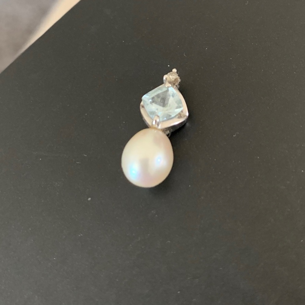 Aquamarine pearl diamond necklace